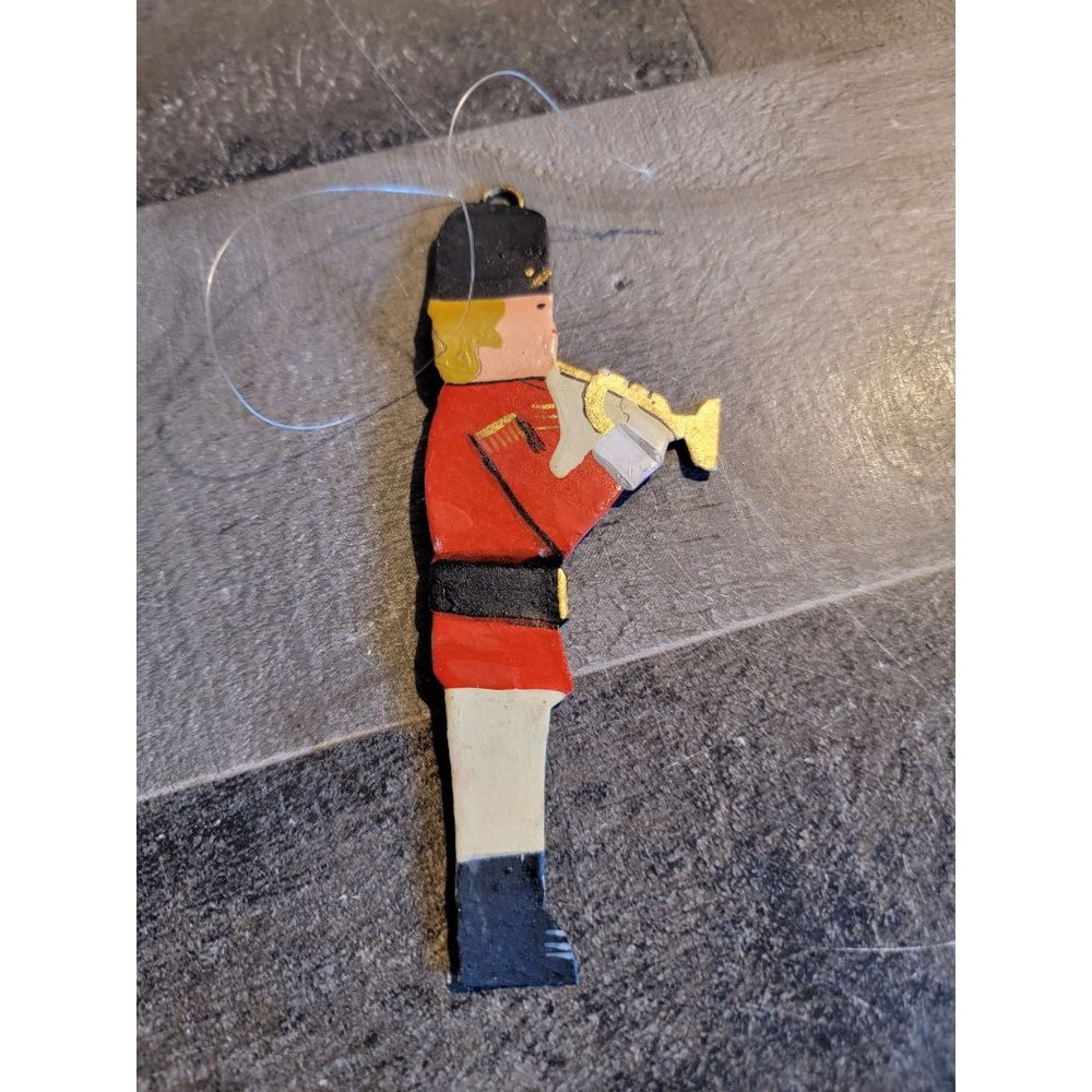 Flat metal soldier boy Trumpet hand painted ornament xmas